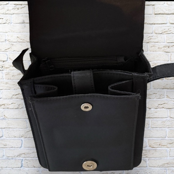 Liz Soto Vintage Shih Tzu Dog Print Crossbody Bag - Picture 4 of 8